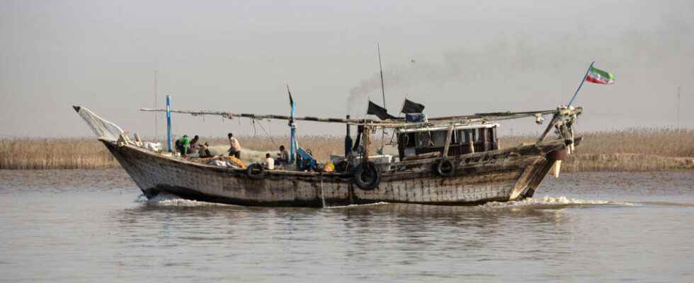 Fishermen return to Iran years after being kidnapped in Somalia