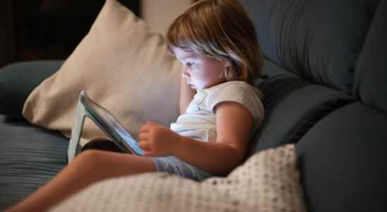 Giving your child a screen to calm them prevents them