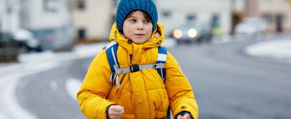 How to dress your child well when its cold