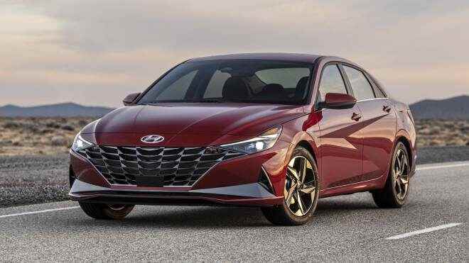 Hyundai Elantra price and current version options