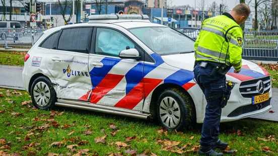 Police car badly damaged in Kanaleiland accident