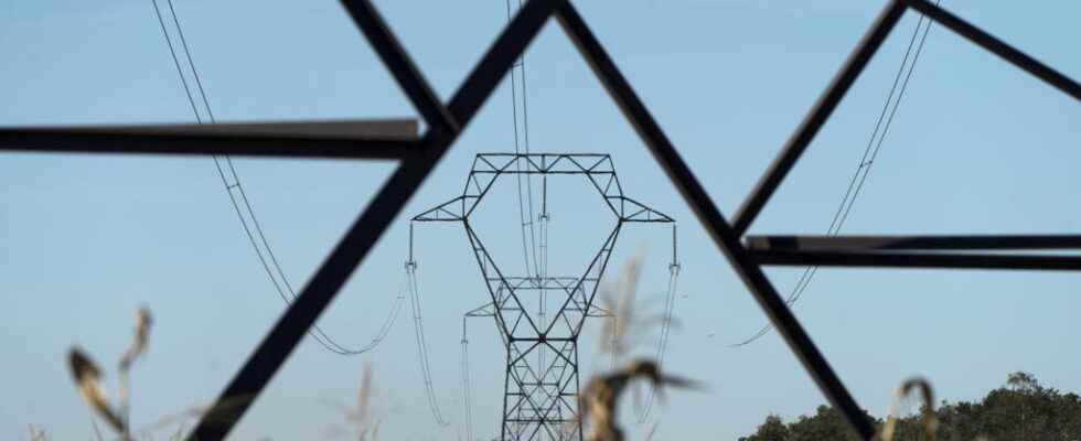 Power cuts communication under pressure