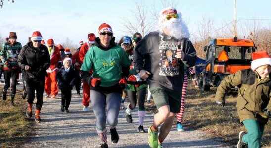 Santa and friends escape supports food bank