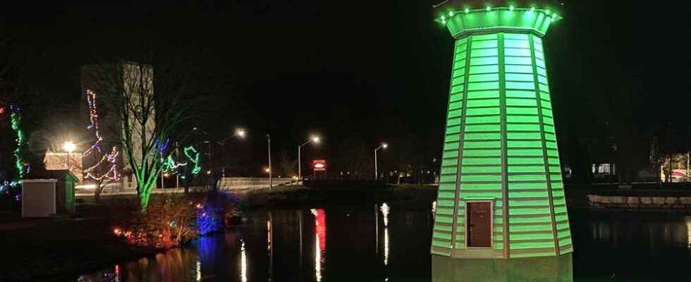 Simcoe Panorama includes half a million Christmas lights