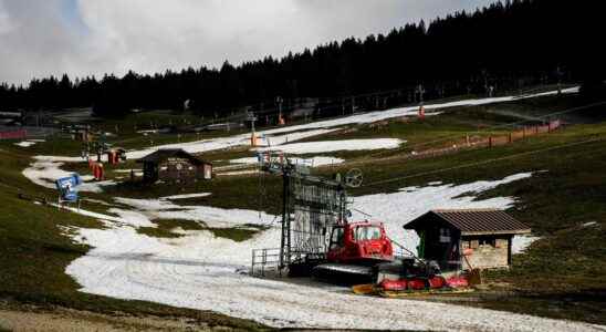 Why are half of the ski slopes in France closed