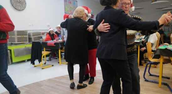 to the Little Brothers of the Poor a Christmas meal