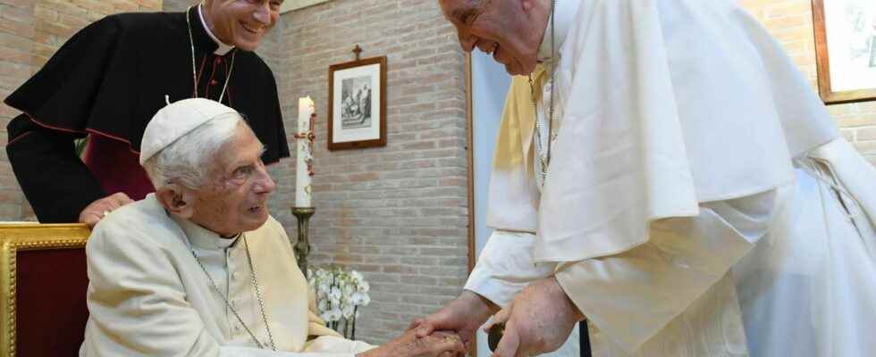 Benedict XVI spoke to Catholics Francis to Christians the strange