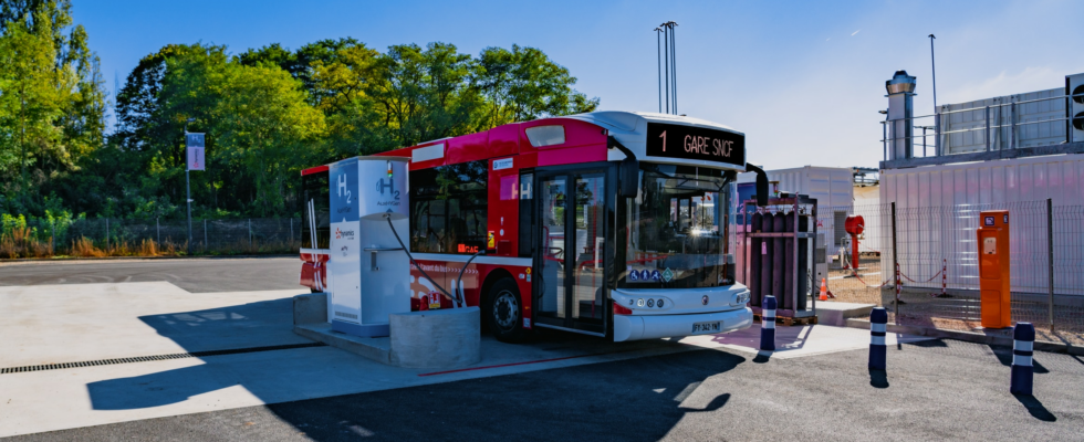 Bus social housing regional train… Auxerre at the forefront of