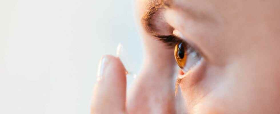 Contact lenses capable of detecting glaucoma