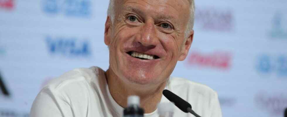 Didier Deschamps the coach of the Blues extended until 2026