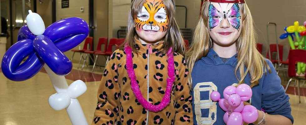 Families celebrate New Years Eve in Simcoe