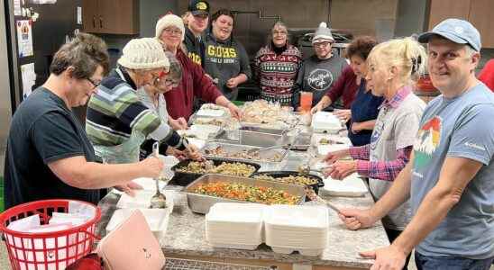 FreeHelpCK volunteers persevered through winter storm to make Christmas special