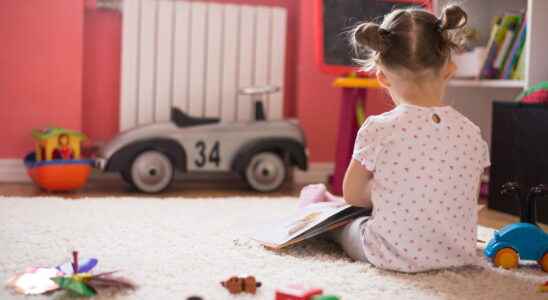 How to encourage your child to tidy up his room