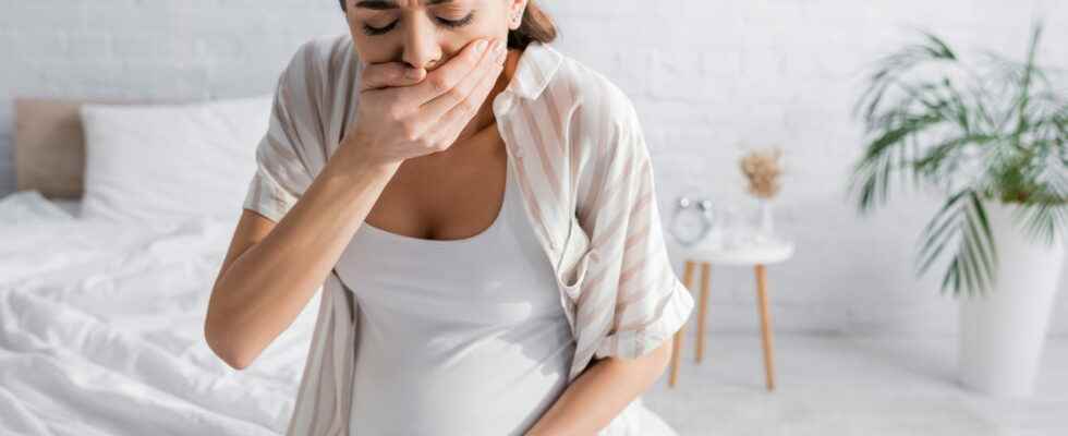 Hyperemesis gravidarum cause treatment what to eat