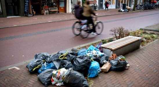 On the first day of the strike garbage mountains in