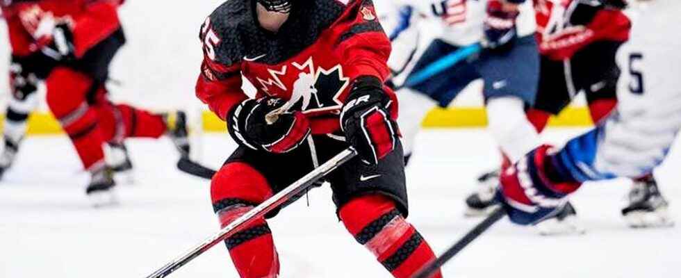 Stonehouse wins gold at U18 womens world championship