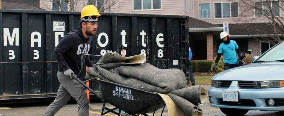 Teardown of Sarnia seniors home continues after accidental fire