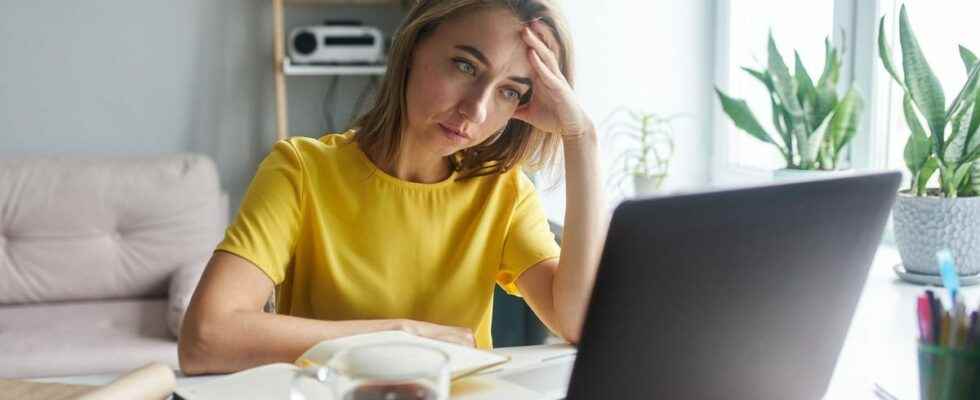 Telecommuting women lose more than men