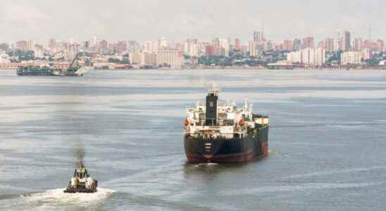 US to resume Venezuelan oil imports