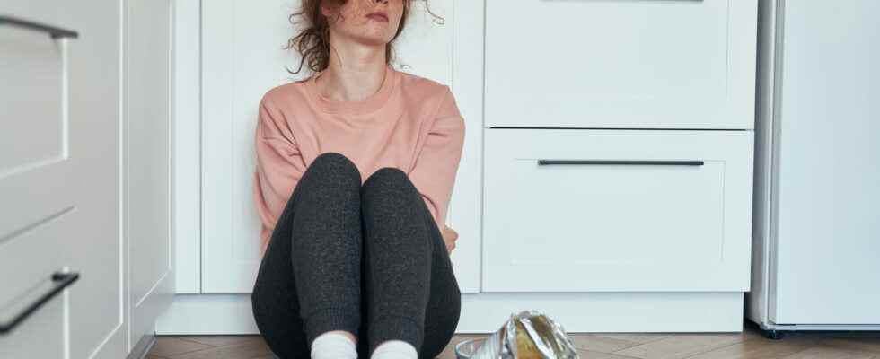 What is a bulimia crisis What to do