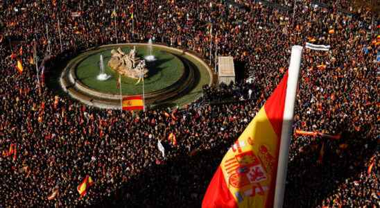 demonstration by opponents of Pedro Sanchez in the streets of