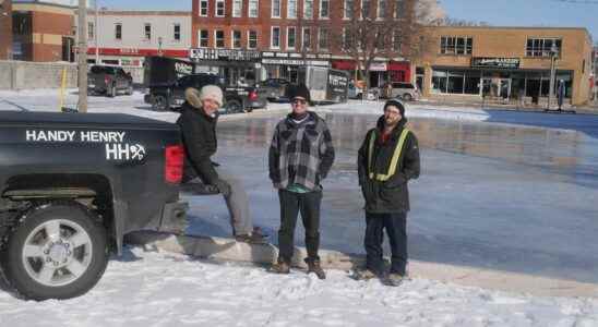 1675437546 Contractor pays it forward with outdoor ice rink