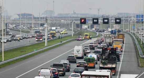 Accidents on Utrecht highways A28 delayed by one hour