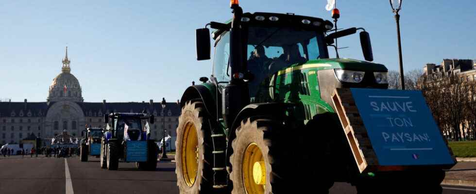 Anger of farmers in Paris French agriculture needs a lot