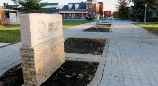 Benches yanked amid homeless concerns back in Woodstocks downtown