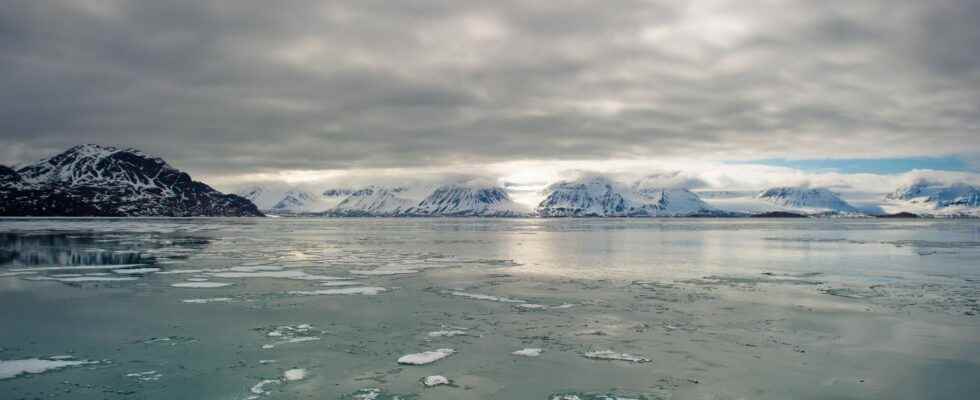 Canada China before spy balloons Chinese buoys in the