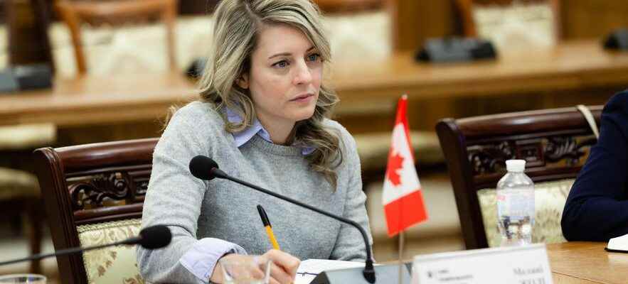 Canadian Minister of Foreign Affairs We will support Ukraine until