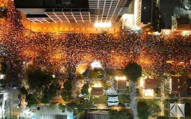 Government protests continue in Israel You fell into the wrong