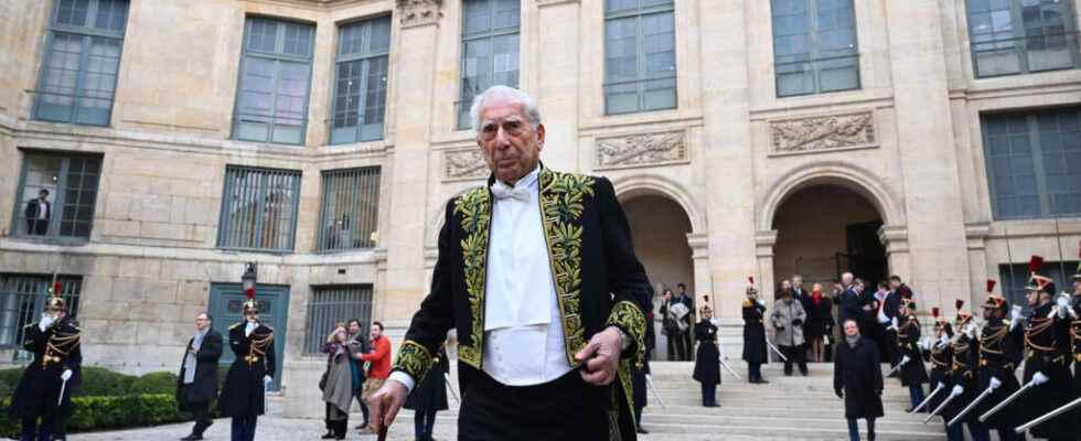 Moving entry of Mario Vargas Llosa into the French Academy