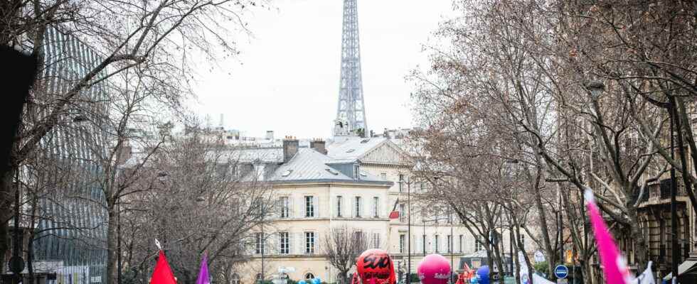 Paris and regions Map and information on processions