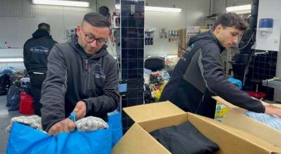 Ramazans car wash is full of relief goods for Turkey