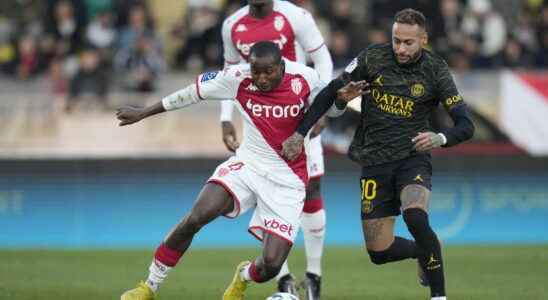 SOCCER Monaco PSG the Parisians bow and worry