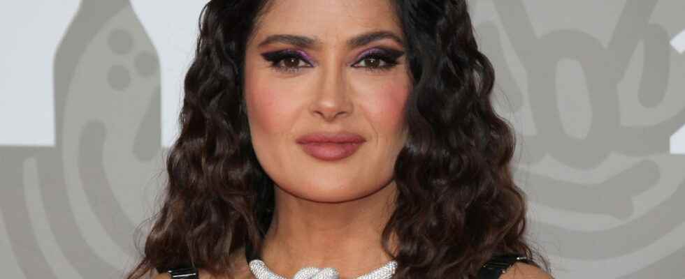 Salma Hayek what she savors while putting on her gold