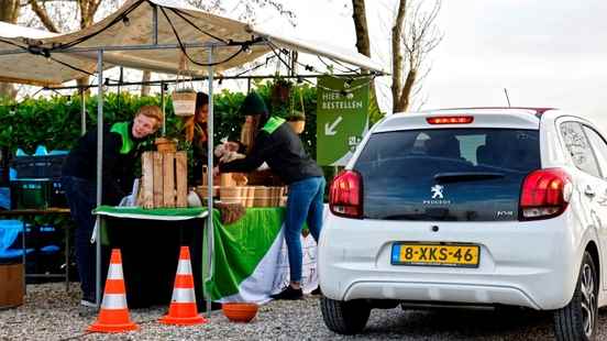 Utrecht for 555 stew drive thru mosques in action and a call