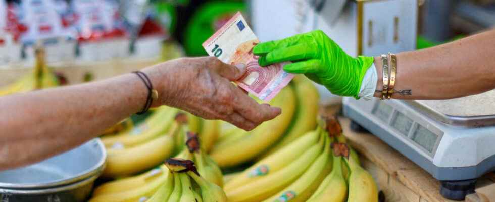 why the price of bananas will jump in March 2023