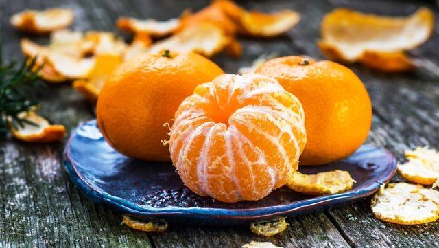 2 tangerines