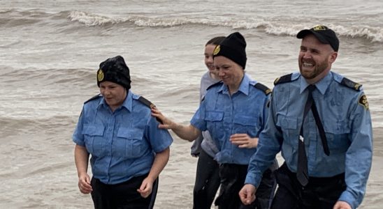 1679841678 Polar plunge participants support Special Olympics