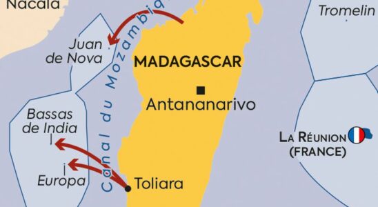 2028 Madagascar takes over the Scattered Islands from France China