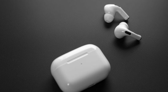 AirPods Pro 2 currently available at less than 200 euros