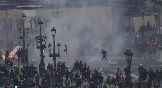 Alert on violence against street journalists in France