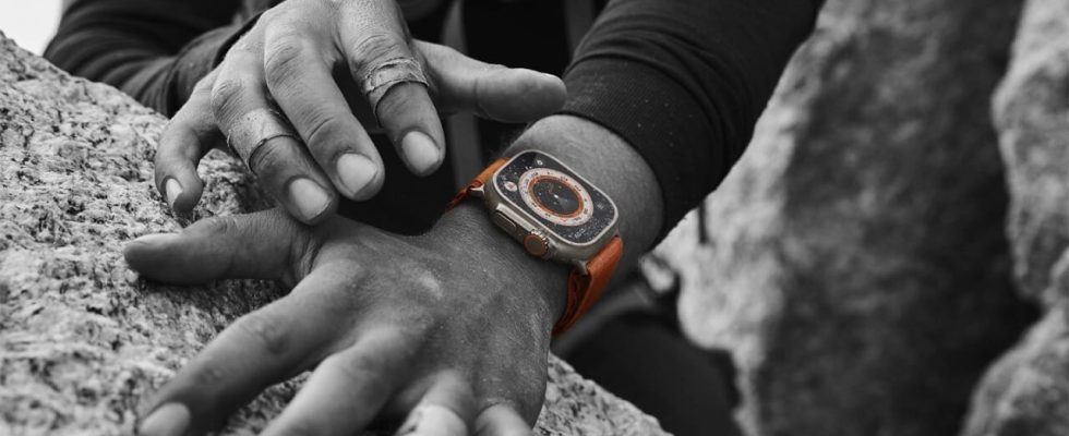 Apple Received A New Watchband Patent