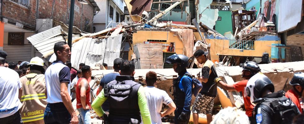 At least 15 dead after earthquake in Ecuador