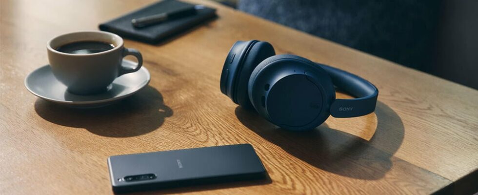 Brand new noise cancelling headphones from Sony with top of the line technology for