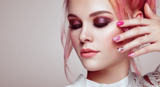 Coquette makeup the beauty trend that pushes romanticism to its