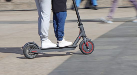 Electric scooters minimum age what measures for teenagers