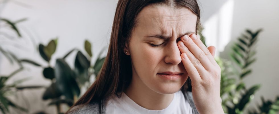 Eye pain what causes and how to relieve it